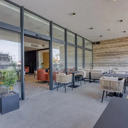 Hotell Level 5 - Adults Only 4*